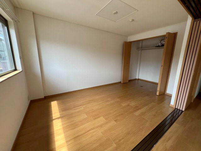 ジャンプ寺小路の居間・リビング