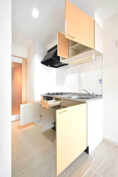 Gramercy Juso-higashi 1stのキッチン