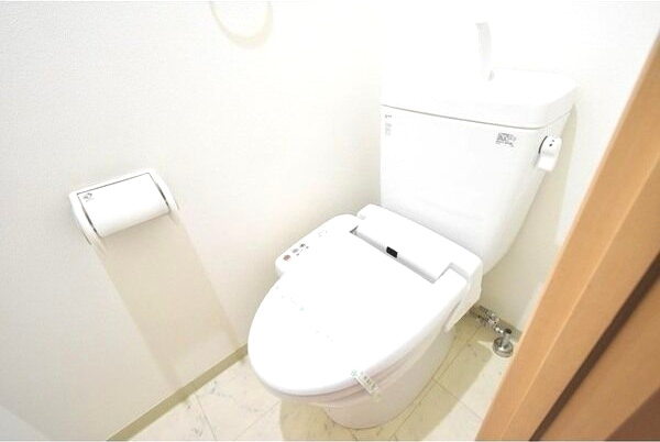 Gramercy Juso-higashi 1stのトイレ