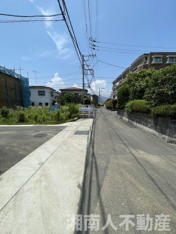 小田原市堀之内　新築戸建の前面道路含む現地写真|前面道路含む現地写真です