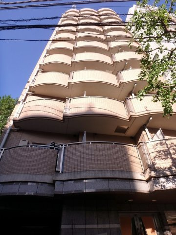 アクロス文京の外観