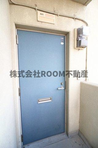 ピアコート旭21の玄関|収納もある玄関です