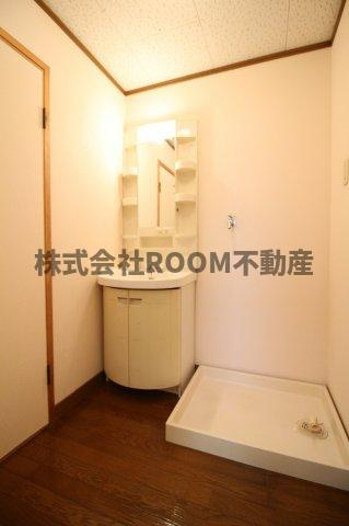 ピアコート旭21の洗面所|脱衣スペースもあります