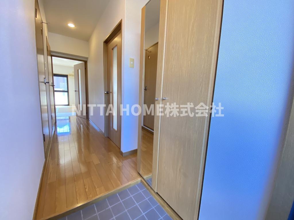 ユーミー清道の玄関|トールサイズのシューズボックスが嬉しい玄関です◎