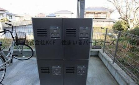 メゾンシュクレのその他共用部分|宅配ボックスあります