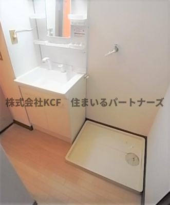 【洗面所】 | ちろりん村B棟 | 明るい洗面所です