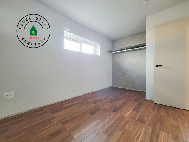 菊池郡大津町室第1-3棟（4号棟）の子供部屋|穏やかな光が差し込む室内には、穏やかな時間が流れます。