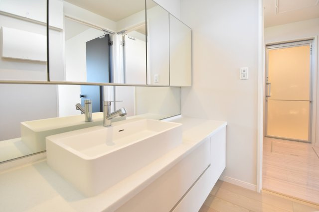 MH連島町鶴新田4号地の独立洗面台