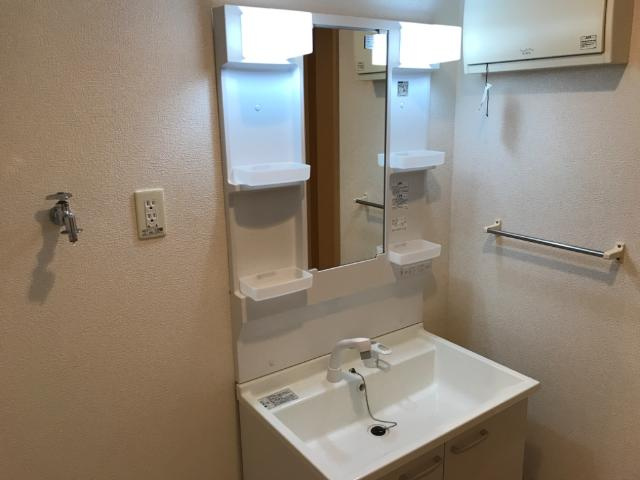 フローリィの洗面所|洗髪洗面化粧台