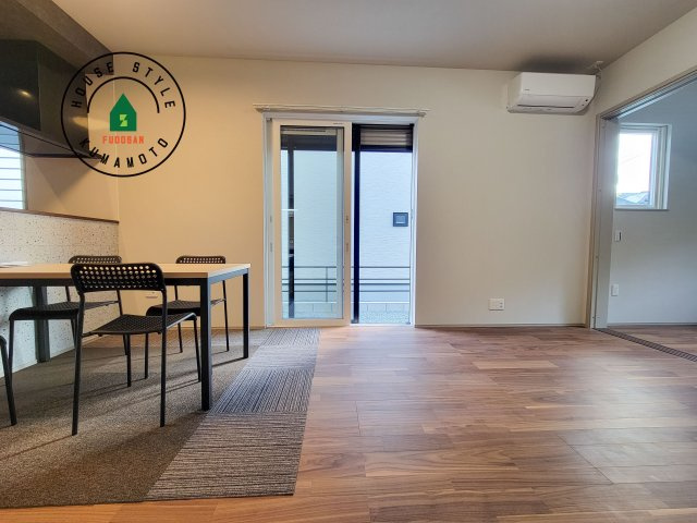 菊池郡大津町室第1-3棟（5号棟）の居間・リビング|明るく開放的なリビングダイニングは豊かな陽光が注ぎ込み、やすらぎの空間を演出してくれます。ご家族で楽しいひとときをお過ごし下さい。