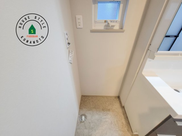 菊池郡大津町室第1-3棟（5号棟）のランドリースペース|ランドリースペースとなります。広々して有効的にご使用できます。 