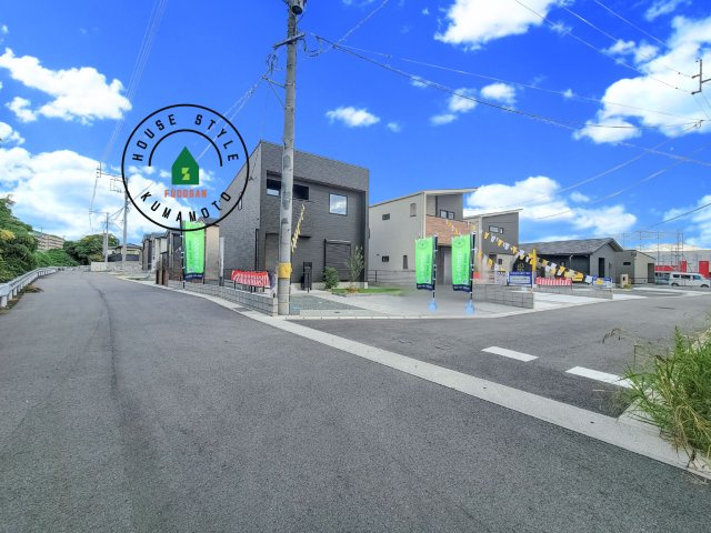 菊池郡大津町室第1-3棟（5号棟）の前面道路含む現地写真|見学の時間などお気軽にお問い合わせ下さい。