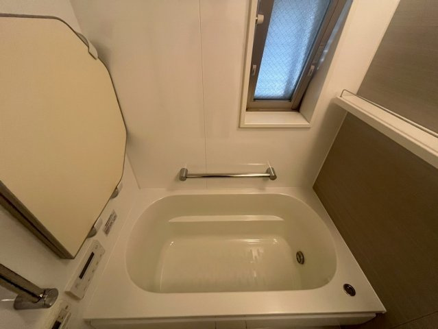 ジェイグラン高槻の浴室