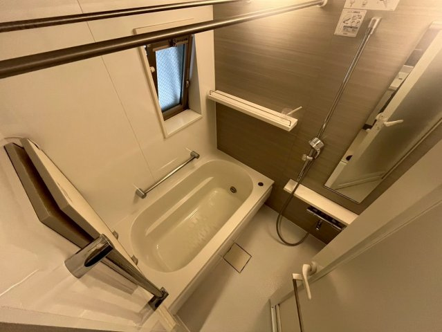 ジェイグラン高槻の浴室