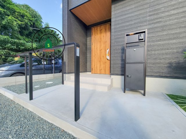 菊池郡大津町室第1-3棟（6号棟）の外観：施工例|おでかけの時も帰った時も、「我が家」を最初に感じでもらえる素敵な空間に。