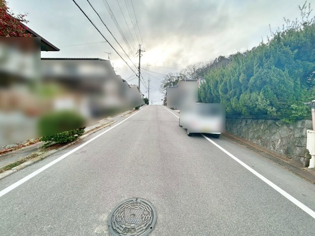 中古戸建　西つつじケ丘美山台１丁目の前面道路含む現地写真|現地写真