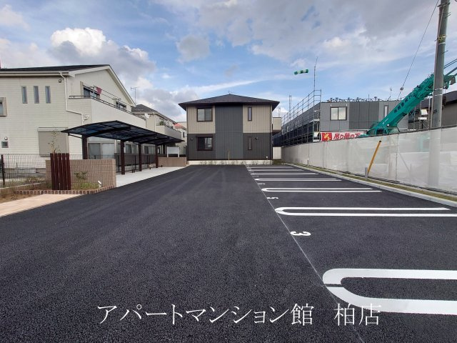 トランキーノ　パルクの駐車場