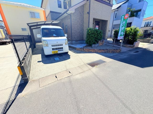 久留米市三潴町西牟田中古戸建の駐車場