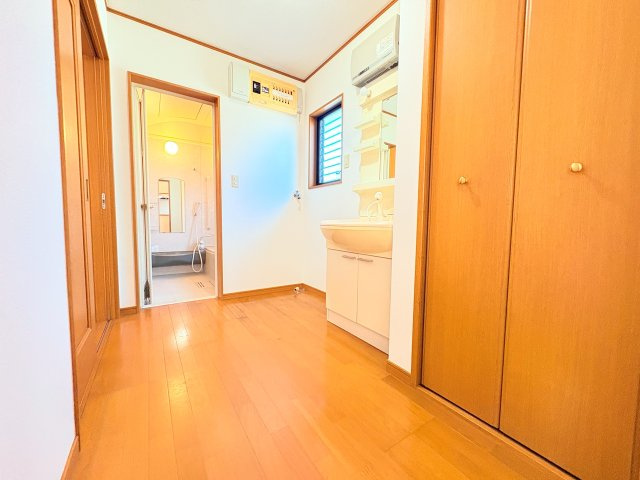 久留米市三潴町西牟田中古戸建の脱衣所