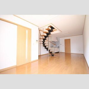 プレジョイアの居間・リビング