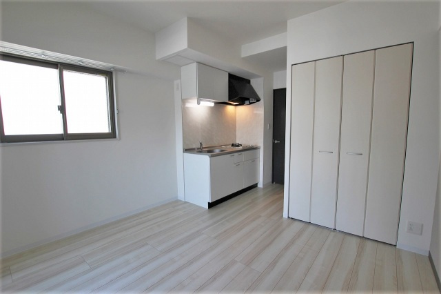 パインリッチの居間・リビング