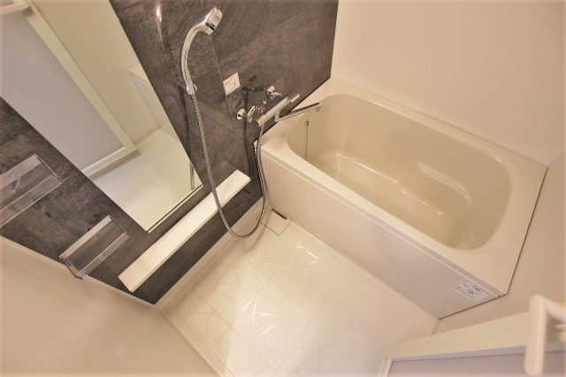 パインリッチの浴室