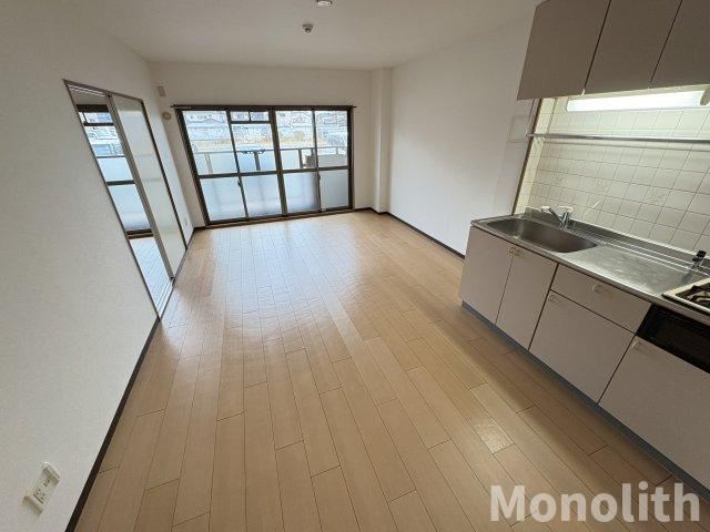 エスポアールPart1の居間・リビング