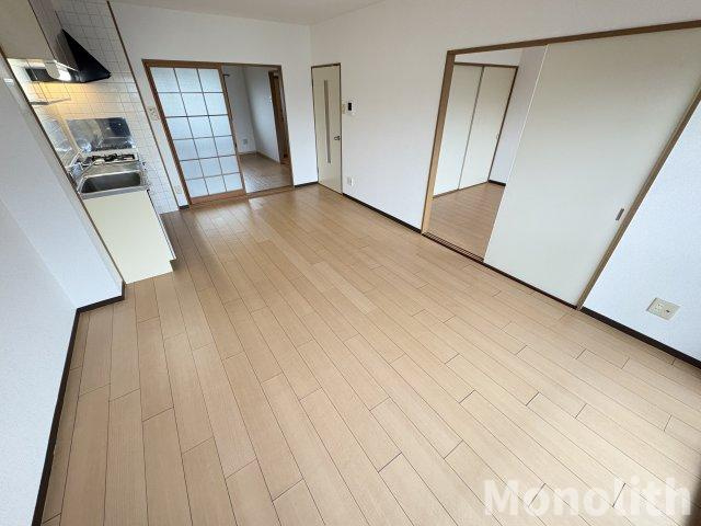 エスポアールPart1の居間・リビング