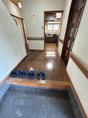 【玄関】 | 大津市雄琴5丁目16-46