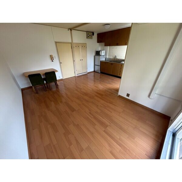 タウン石尾台の居間・リビング