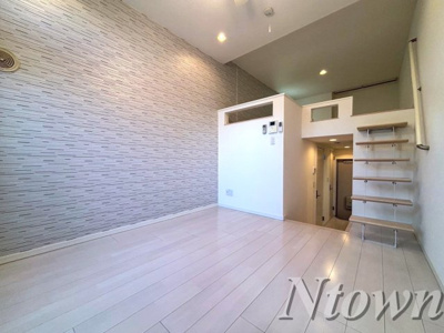 【居間・リビング】 | ウェルストン車道 | こちらのリビングで趣味の時間をお楽しみください