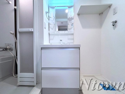 【独立洗面台】 | ウェルストン車道 | 朝の支度にも助かる、独立の洗髪洗面化粧台