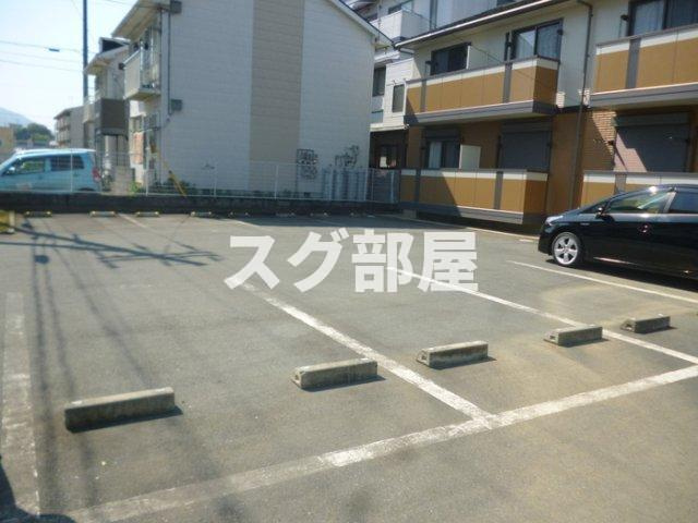 テンゲルハイツの駐車場