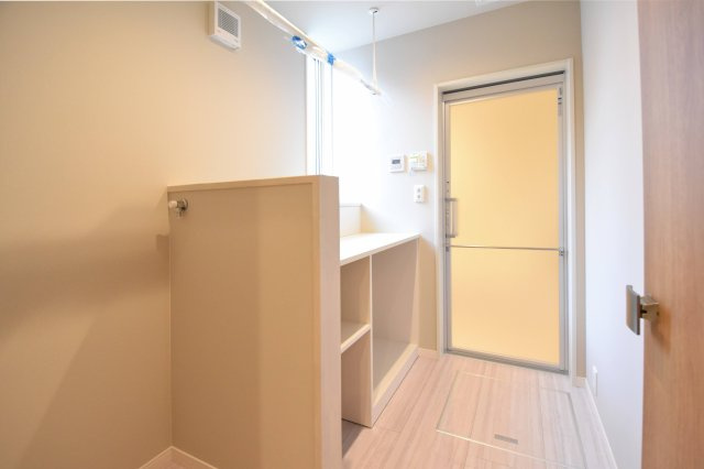 MH連島町鶴新田6号地の玄関