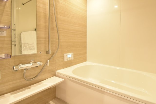 MH連島町鶴新田6号地の浴室