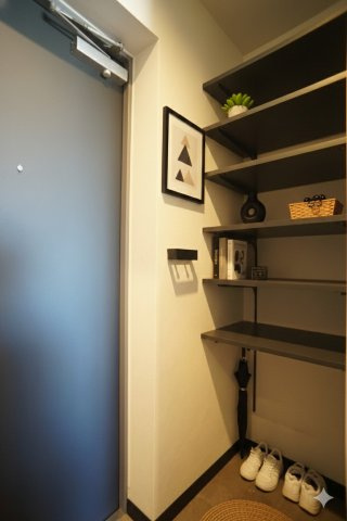 エスティメゾン亀戸の玄関|玄関シューズ入れ☆
