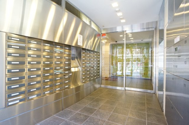 エスティメゾン亀戸のエントランス