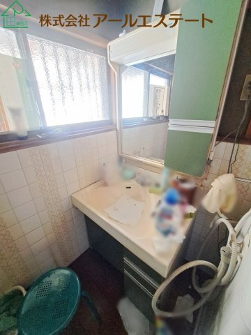 姫路市田寺東3丁目　中古戸建の独立洗面台