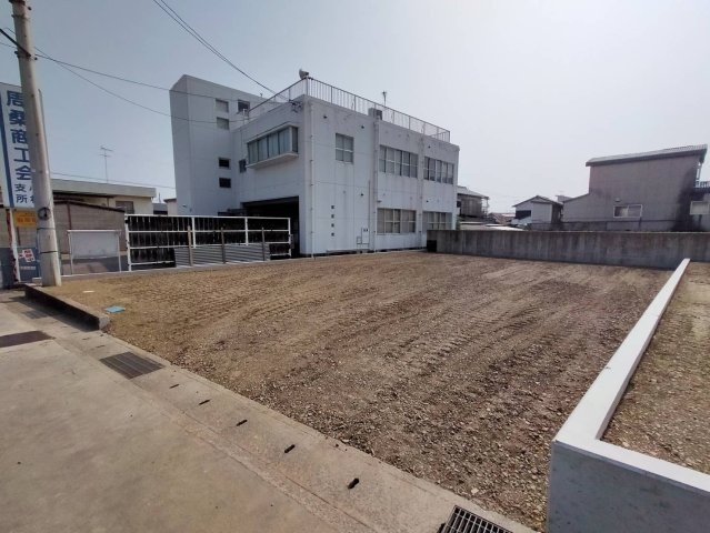 西条市小松町新屋敷甲207-1①　土地の外観