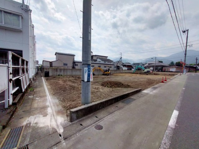 西条市小松町新屋敷甲207-1③　売土地の外観