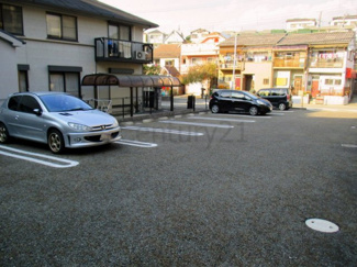 【駐車場】