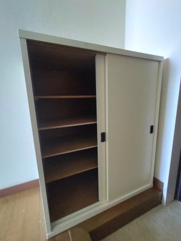 STビルの玄関|シューズBOX