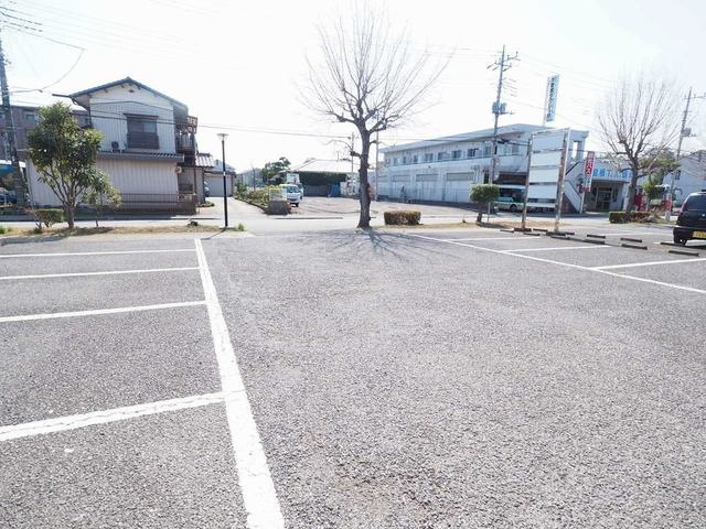 花畑3丁目事務所Dの駐車場