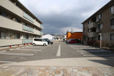 【駐車場】 | ジョアセジュール博多南 2号館 | 駐車場