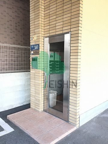 イルグラッツィア美野島1のエントランス