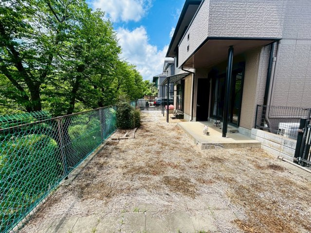 草花　中古戸建　P4台　の庭