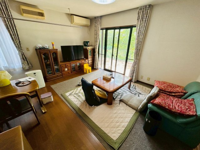 草花　中古戸建　P4台　の居間・リビング