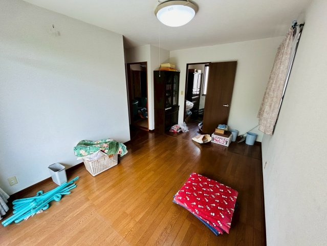 草花　中古戸建　P4台　の洋室