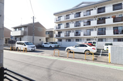 【駐車場】 | シカセビル | 駐車場