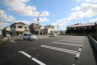 【駐車場】 | コンフォルタ柚月 B棟 | 駐車場